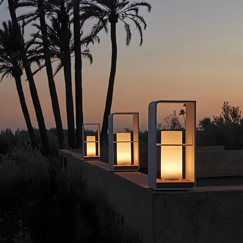 Minimalist Solar Garden Lights Waterproof Post Lights - Image 8