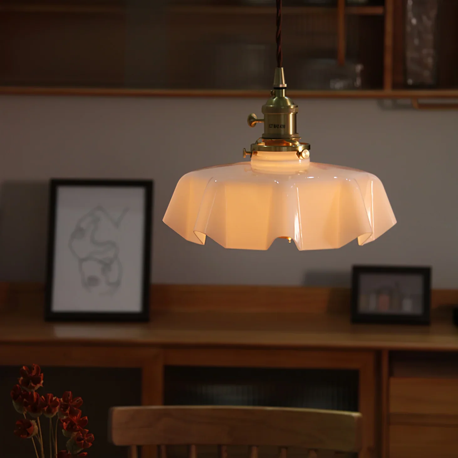 Modern Romantic Glass Ribbon Edge Pendant Light - Image 11